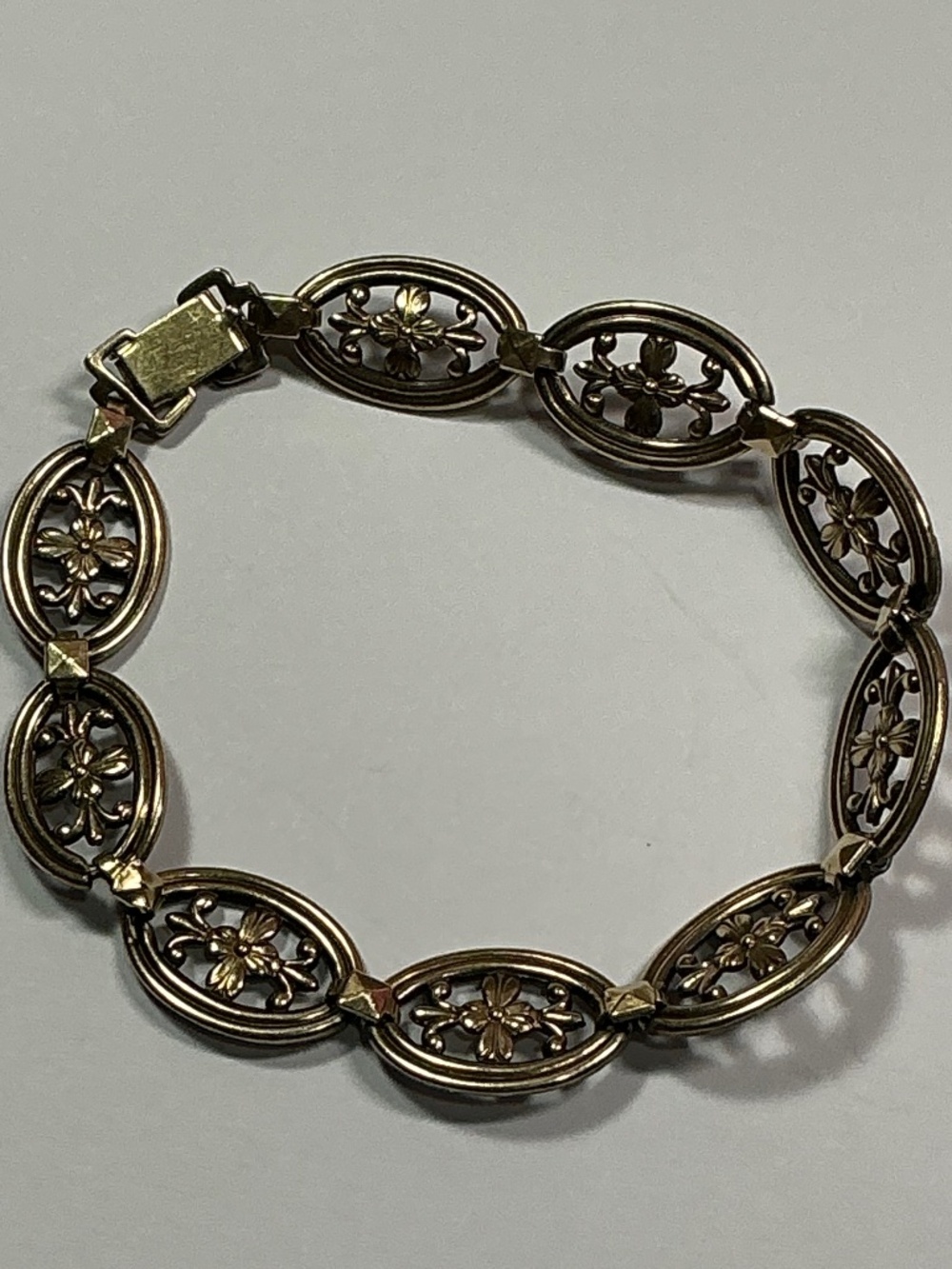 Vintage Sterling Silver & 14K Symmetalic Oval Links Floral Accents Bracelet. 7”